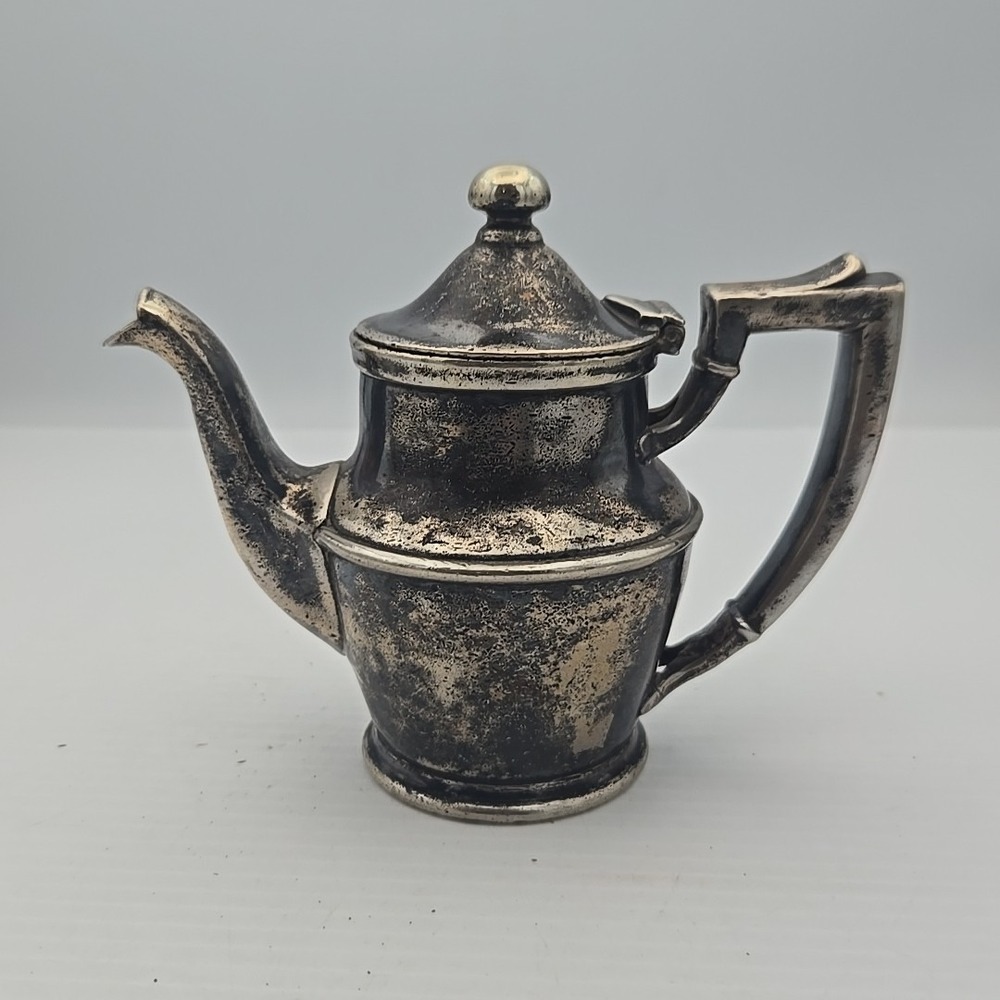 International Silver Co Vintage teapot Mills Engraving‎ 8oz